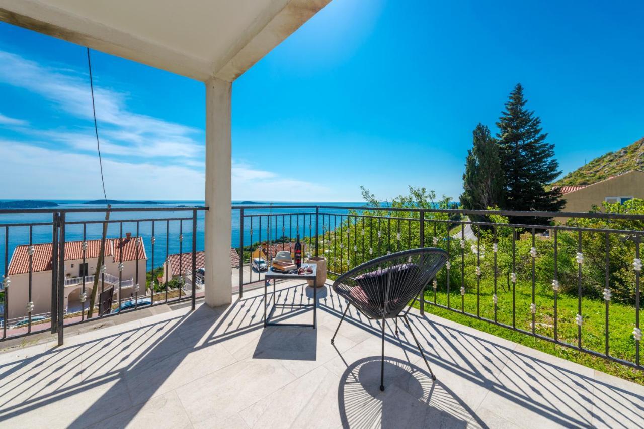 Golden Seaview Holiday Home Млини Екстер'єр фото